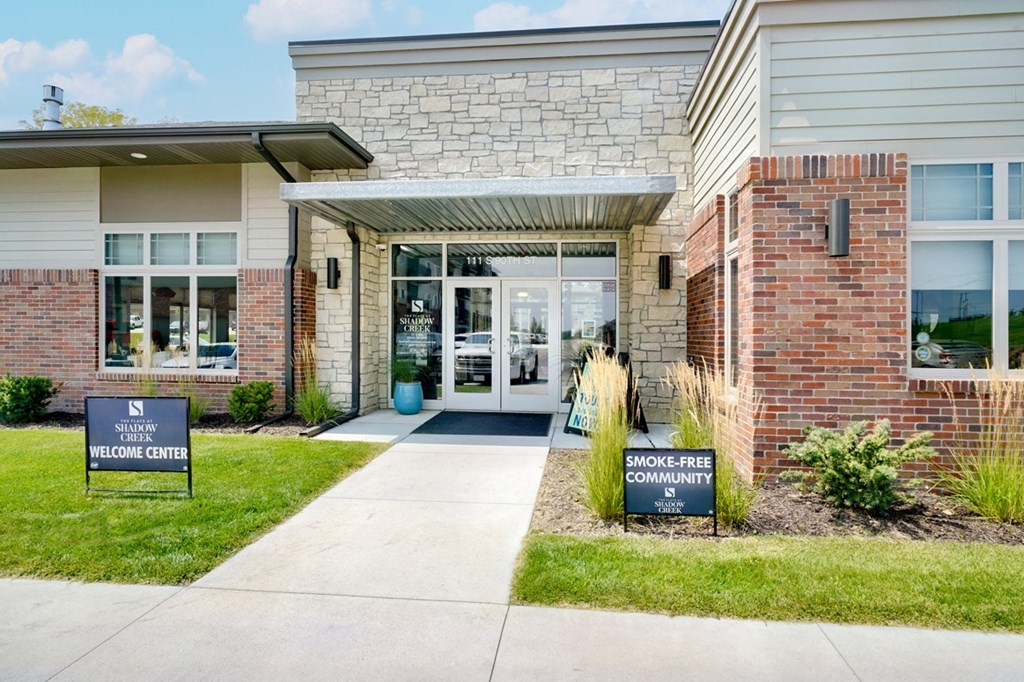 Exterior of clubhouse building at The Flats at Shadow Creek in Lincoln, NE
