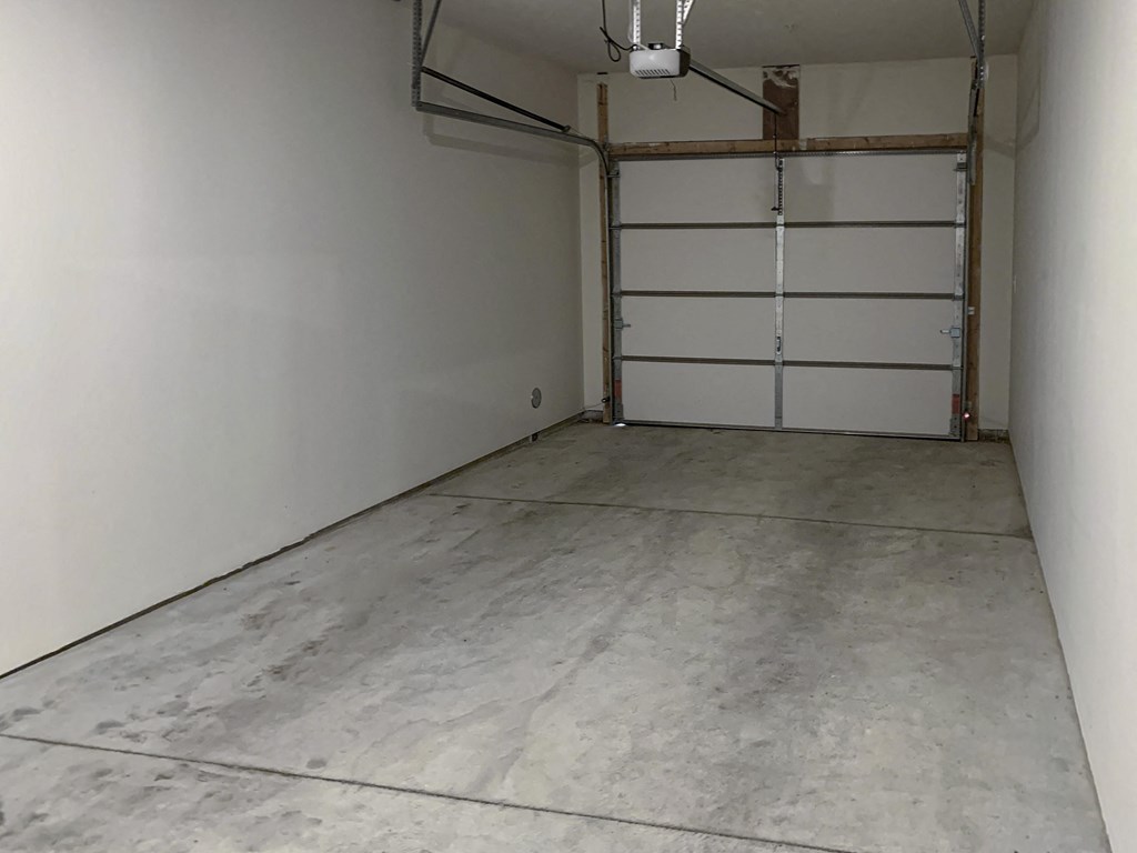 detached garages available at the flats at shadow creek