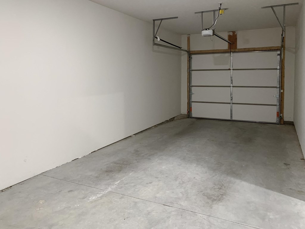 Garage space The Flats at Shadow Creek in Lincoln Nebraska