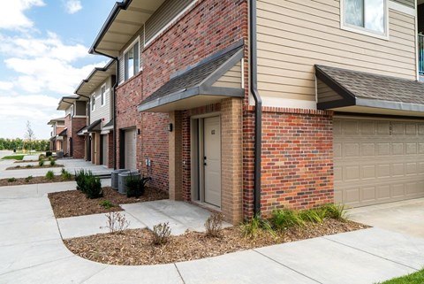 Villa building with garages and private entrances