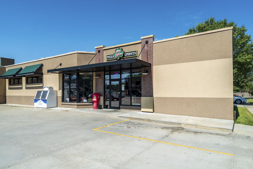 Isles Pub and Pizza is nearby in Havelock.