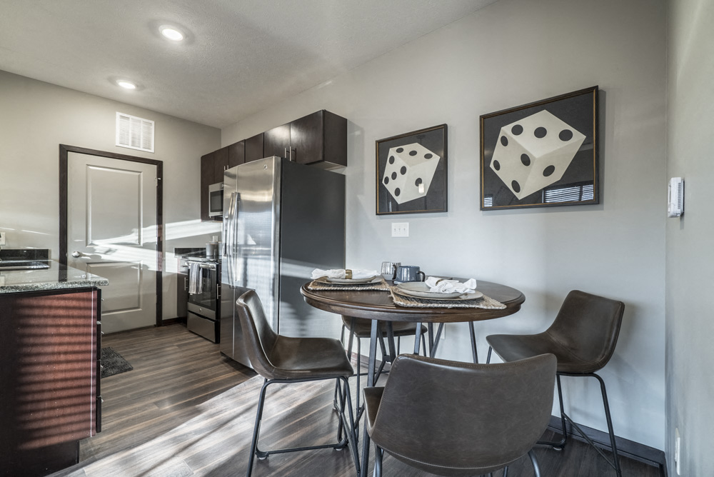 Table for dinning at The Villas at Mahoney Park