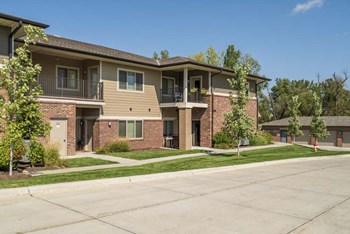 Balconies at Villas of Omaha townhome apartments in northwest Omaha NE 68116 - Photo Gallery 35