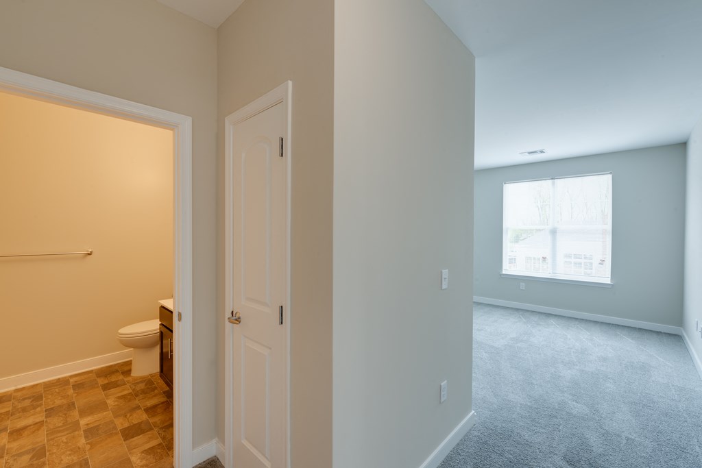 Calvert Hills Attached Bath