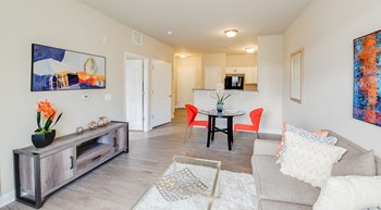 Living/Dining room - Photo Gallery 3