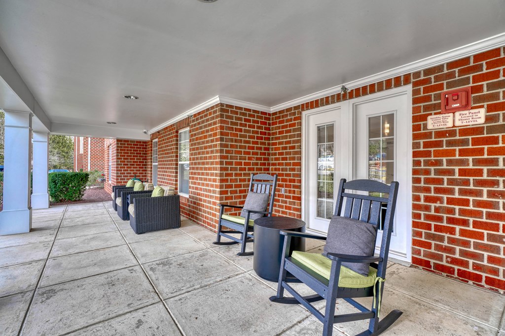 outdoor seating willow manor at fair hill farm