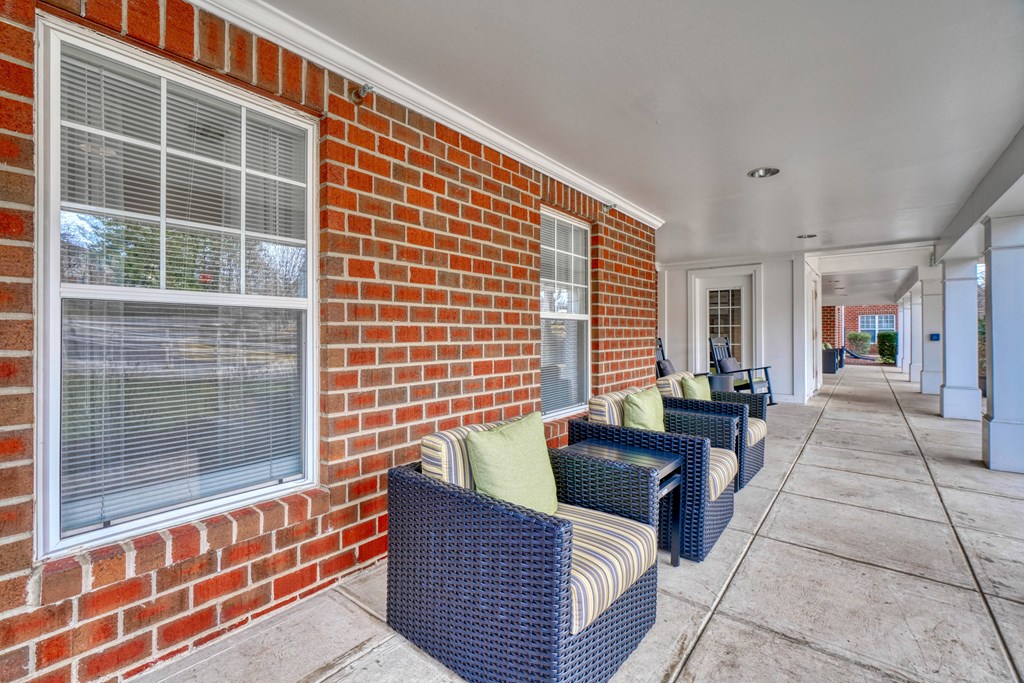 outdoor seating willow manor at fair hill farm