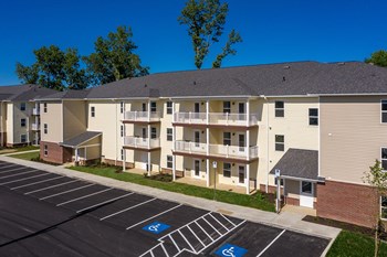 639 West Market Street 1-4 Beds Affordable Housing for Rent - Photo Gallery 3