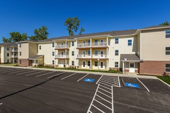 639 West Market Street 1-4 Beds Affordable Housing for Rent - Photo Gallery 2