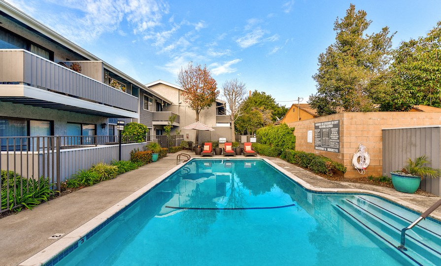 Baywind Apartments in Costa Mesa, CA swimming pool