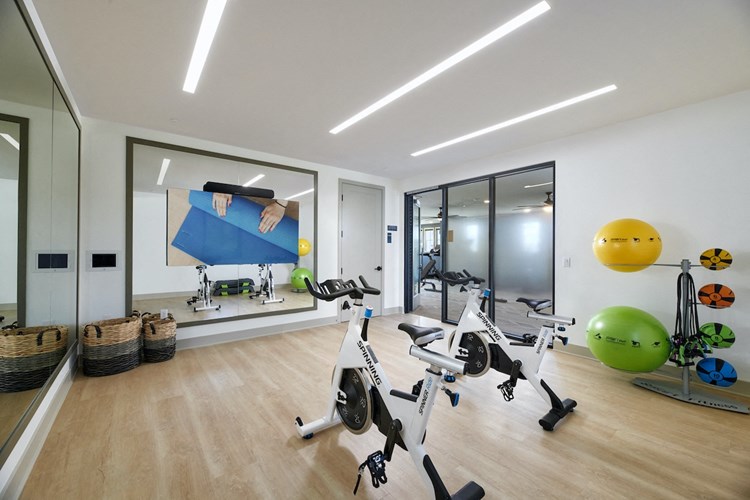 Lincoln Village Apartment Homes