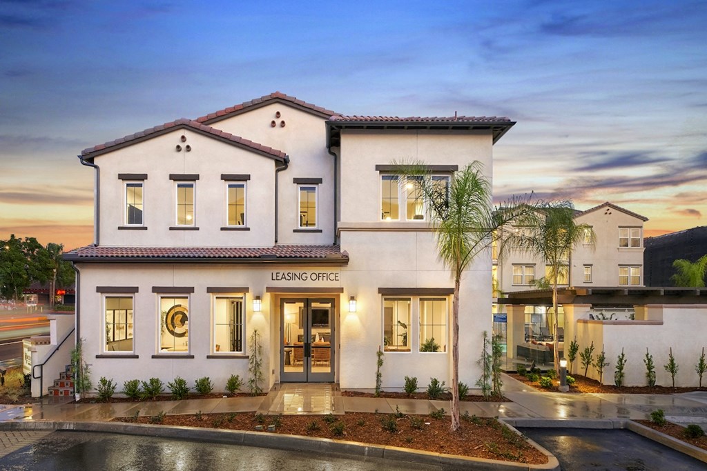 Lincoln Village Apartment Homes in Riverside California