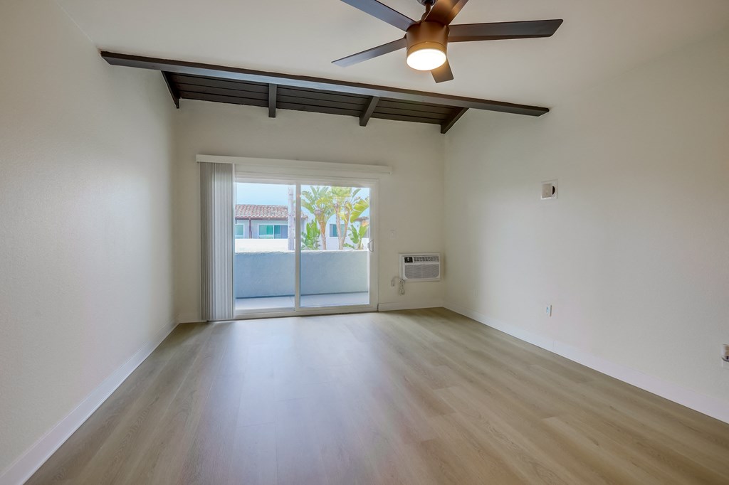 VIVA Apartment Homes