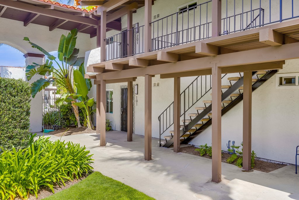 VIVA Apartment Homes