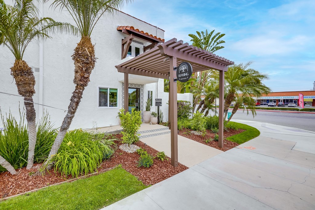 VIVA Apartment Homes