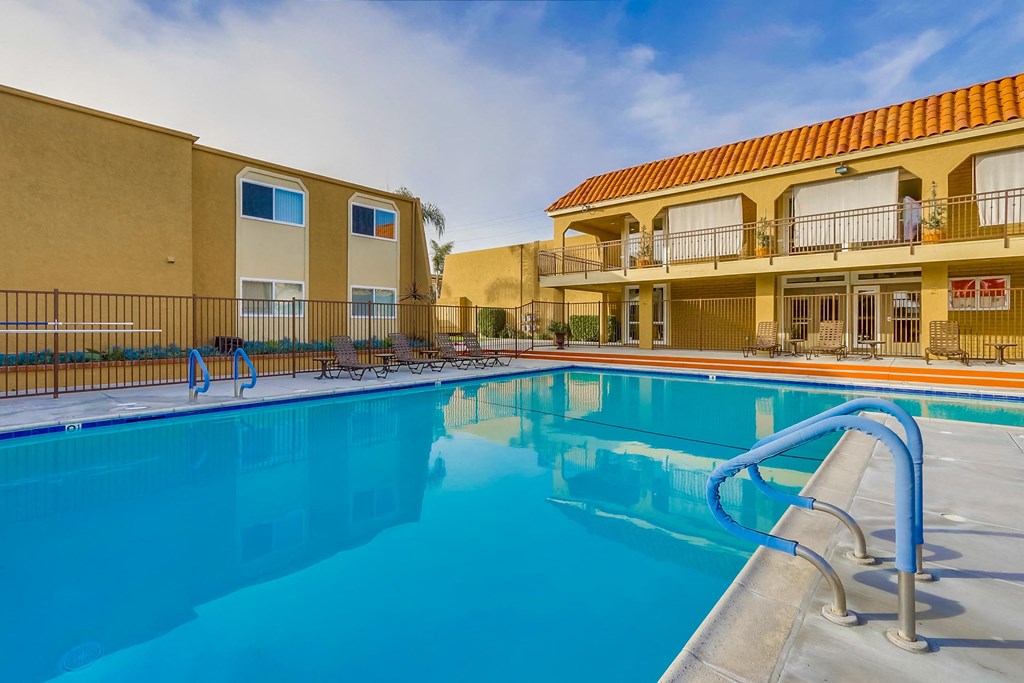 Swimming Pool at Whiffle Tree Apartments in Huntington Beach California.