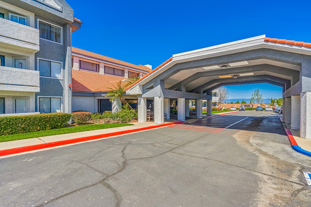 the enclave at homecoming terra vista parking lot