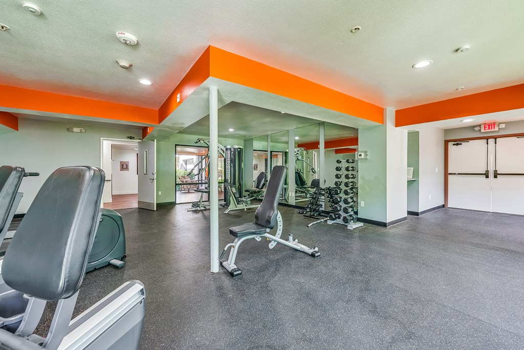the gym at the bradley braddock road station apartments