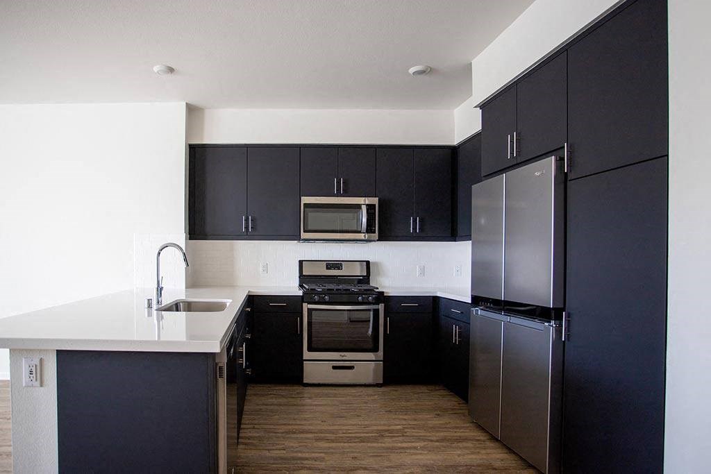 Fully Equipped Kitchen at Citron Apartment Homes, Riverside, CA, 92506