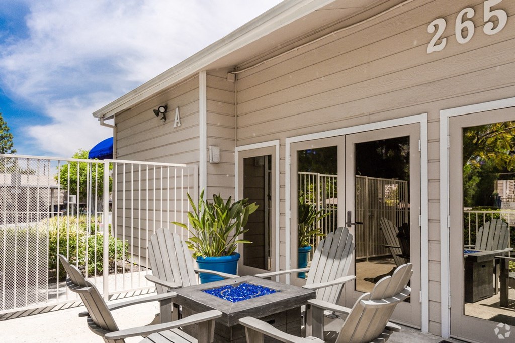 the enclave at homecoming terra vista patio