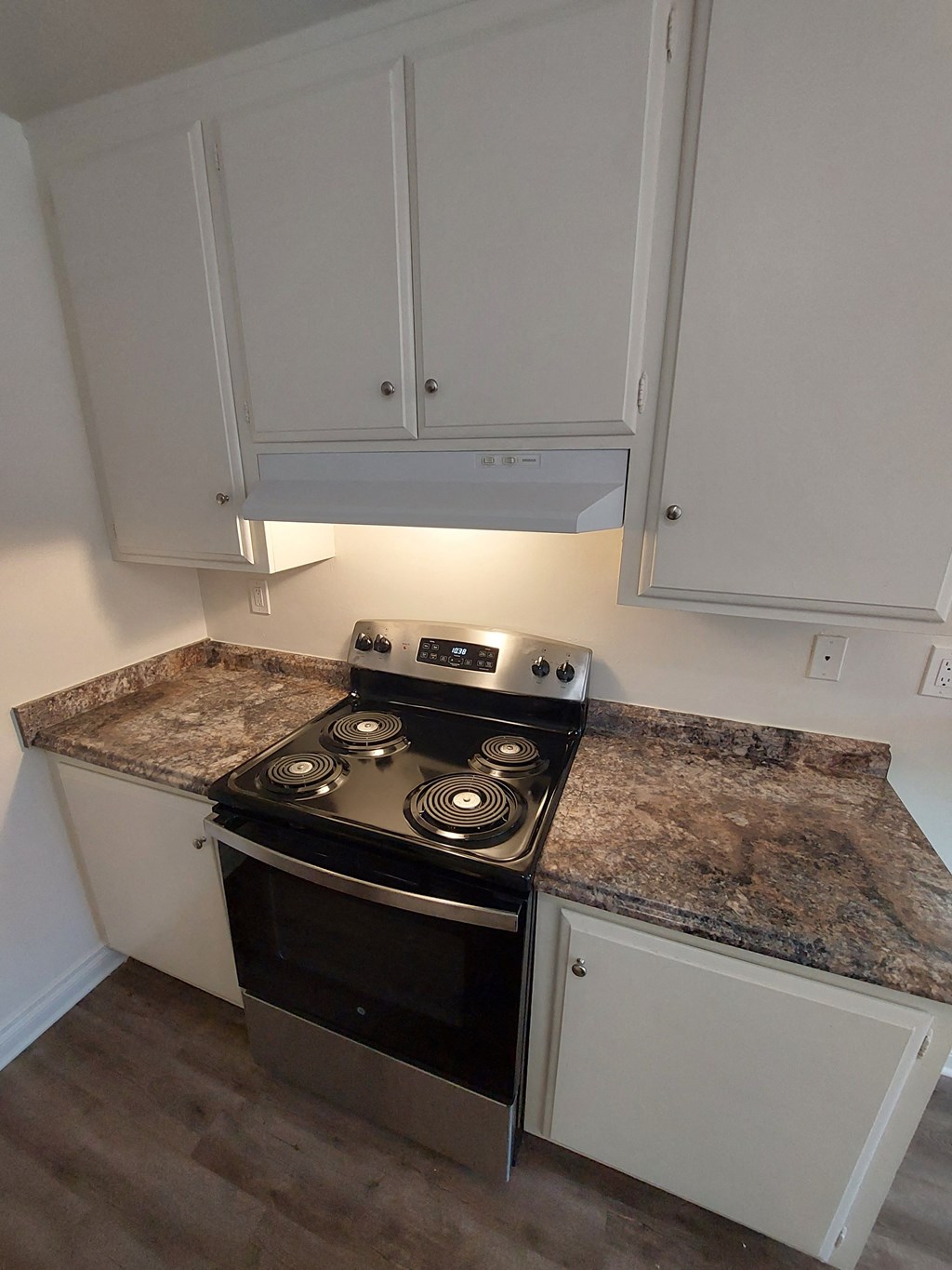Stainless steel appliances at Huntington Cove Apartment Homes in Huntington Beach
