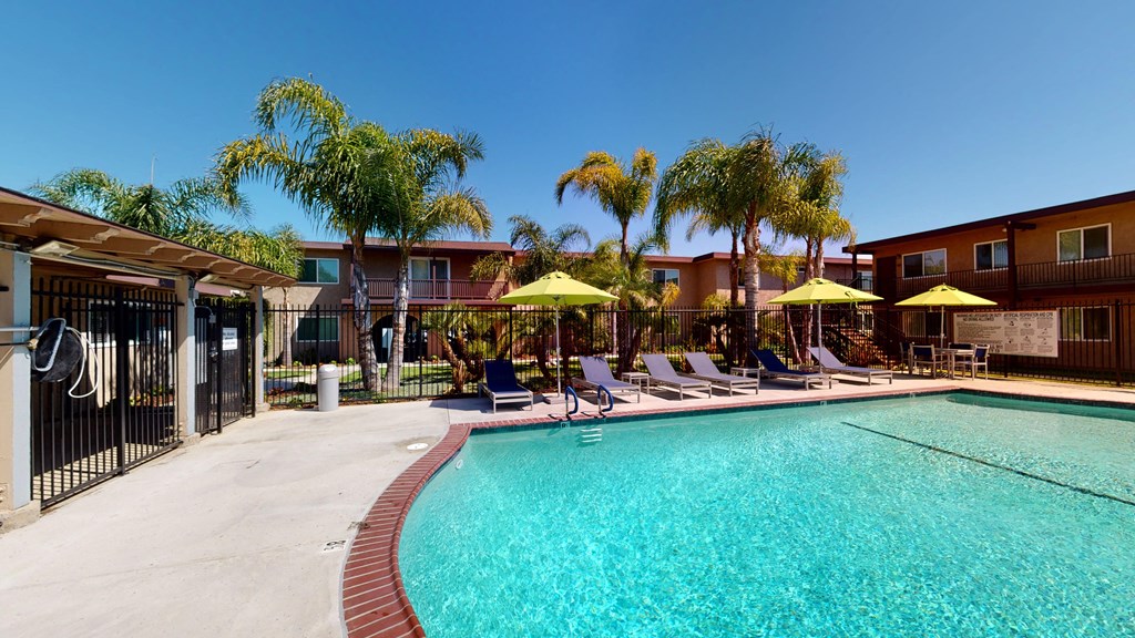 Swimming Pool and Spa at Huntington Cove Apartment Homes in Huntington Beach, California.