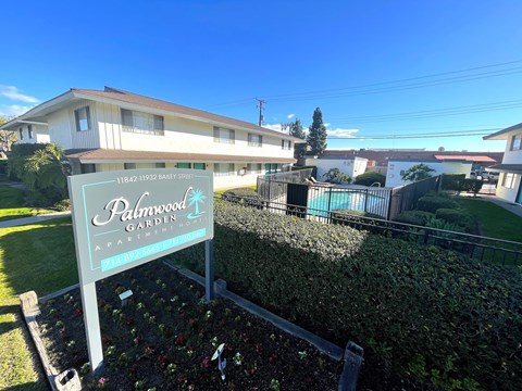 Palmwood Gardens Apartment Homes in Garden Grove, California featuring 2 bedrooms and swimming pool.