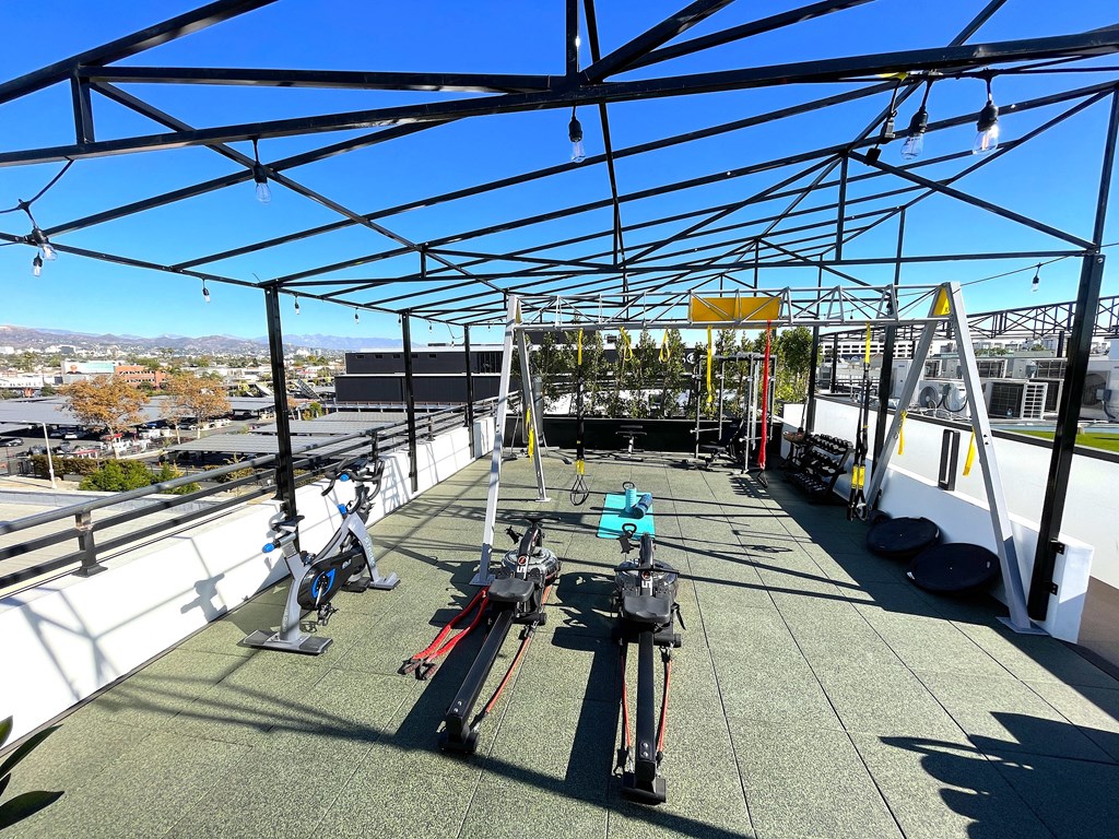 The Fairfax Apartments in Los Angeles featuring pet friendly luxury one bedroom and studios.