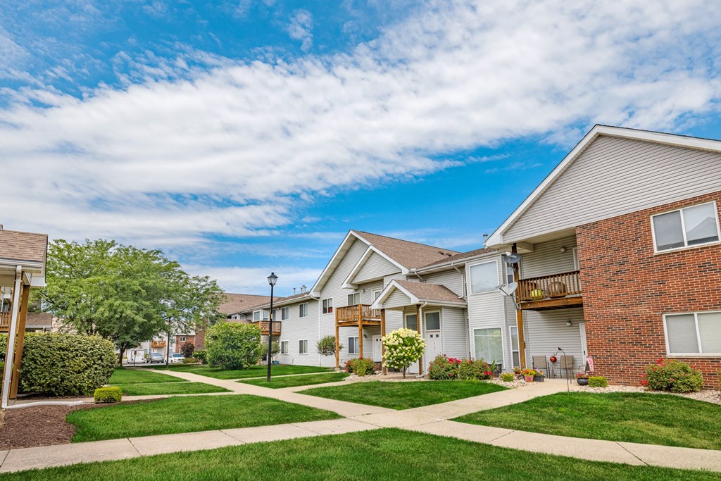 the preserve at city center apartments walking paths