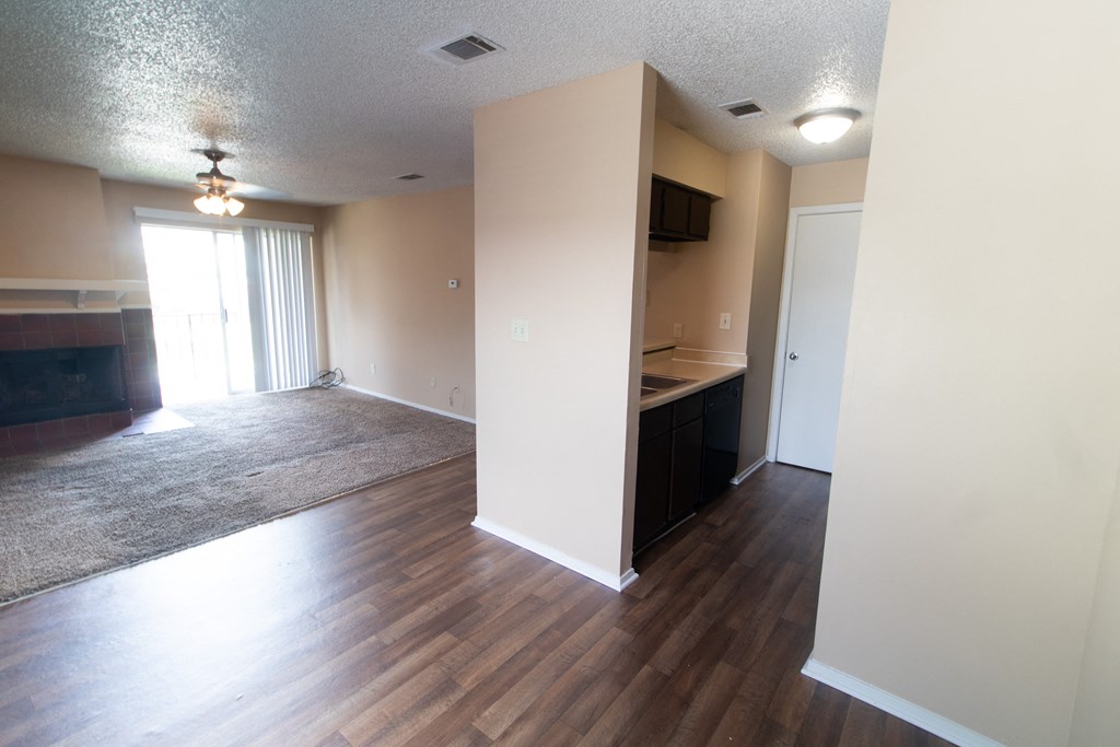 The Village Apartments Conway, AR Kitchen II
