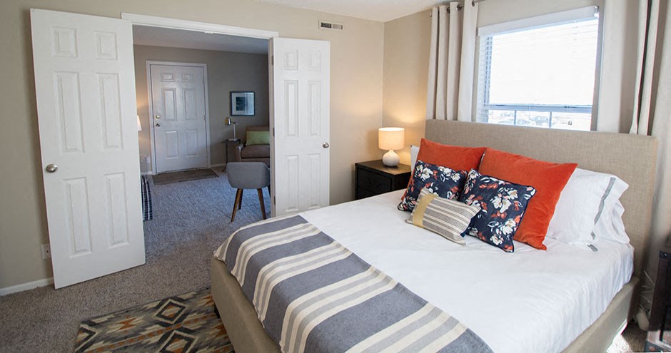 Ashbrooke Apartments Main Bedroom