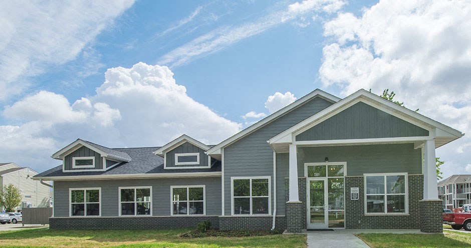 Ashbrooke Apartments Leasing Office Exterior