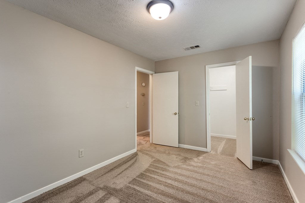 Cottonwood Apartments Greenville, MS Living Room IV