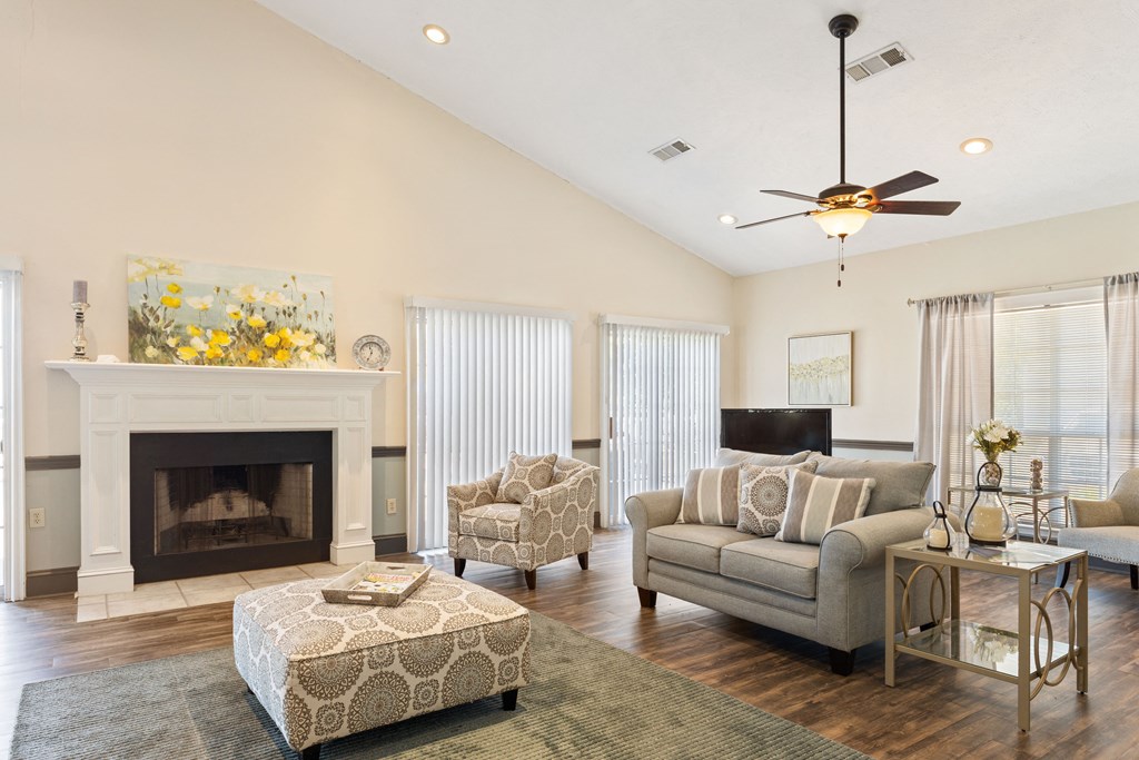 Cottonwood Creek Apartments Greenville, MS Clubhouse I