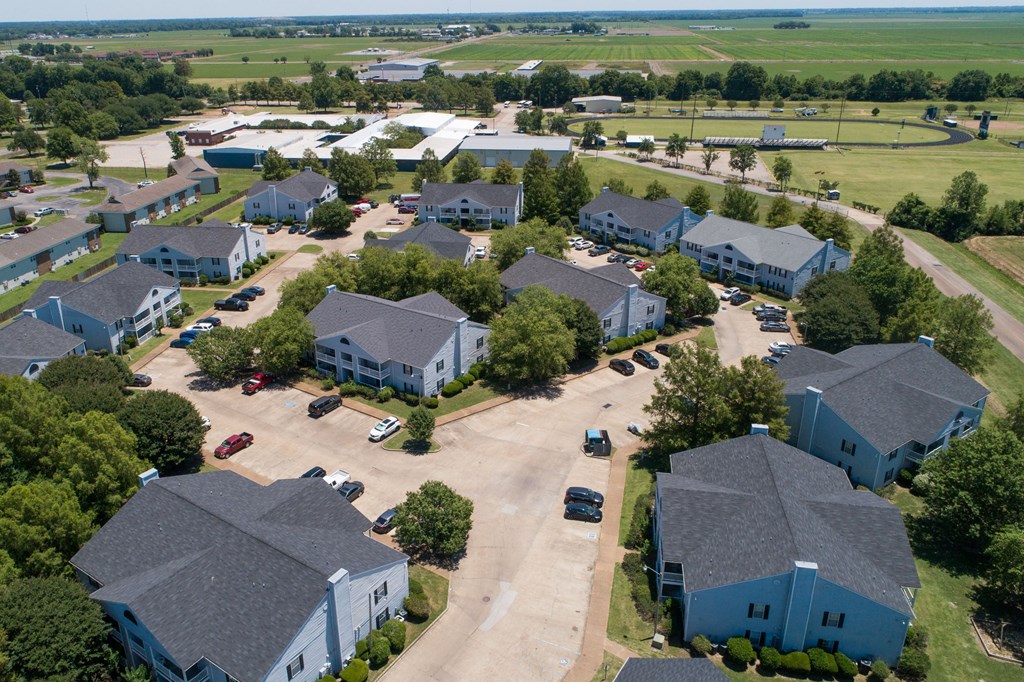 Cottonwood Apartments Greenville, MS Drone Photo of Community