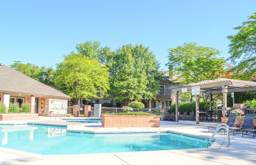 Pointe Inverness Apartments, 7051 Pointe Inverness Way, Fort Wayne, IN