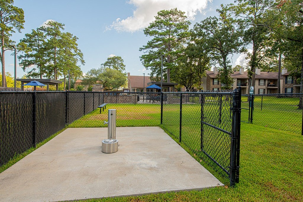 Deer Wood Apartments Bark Park