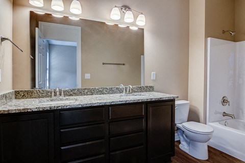 Pembrook Place Townhomes Hamilton Floor Plan Main Bathroom