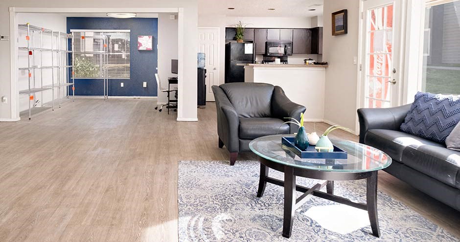 Huntington Pointe Leasing Office Seating Area III