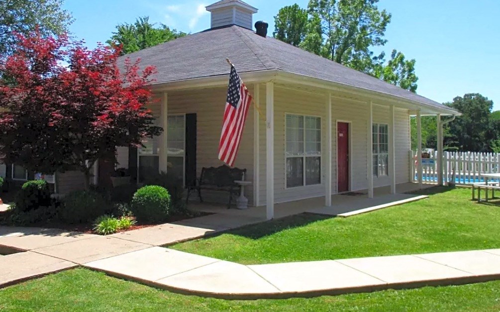 Village Square of Hot Springs Leasing Office