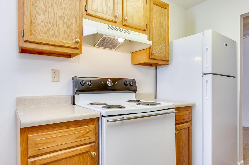 Meadows at Green Tree Apartments in Clarksville, IN Kitchen