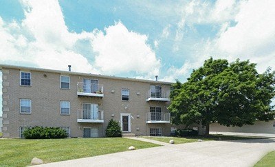 Oakbrook Court Exterior