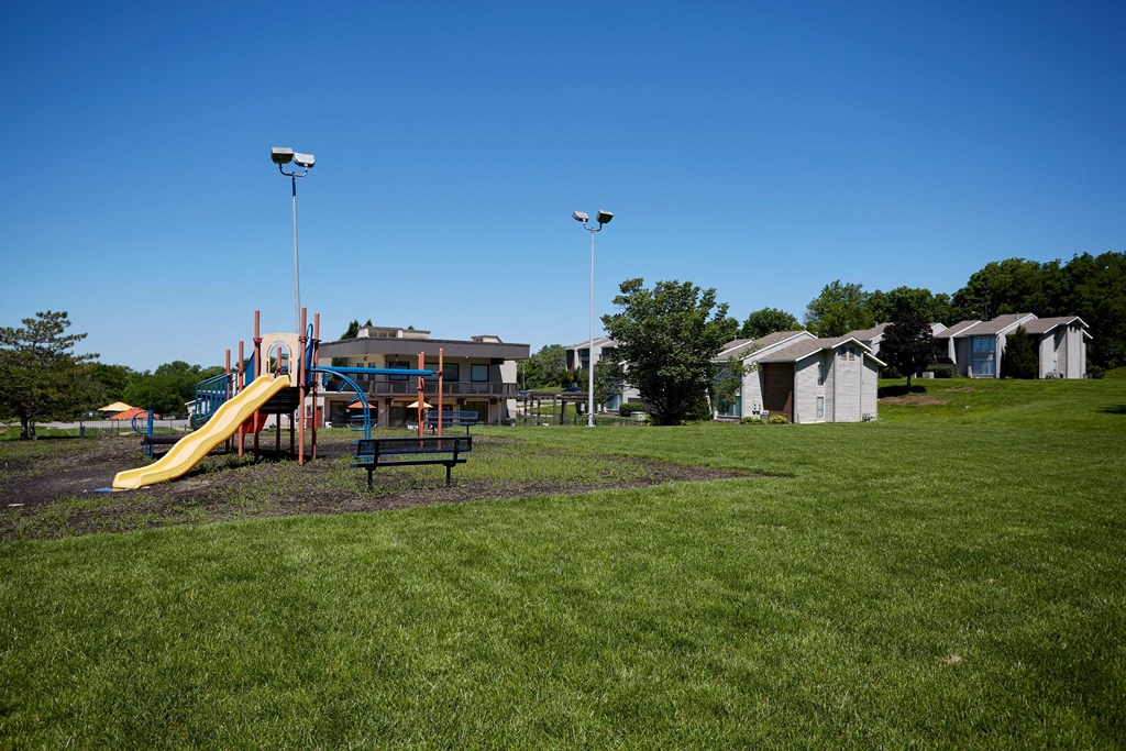 Park Meadows Apartments Kansas City Playground