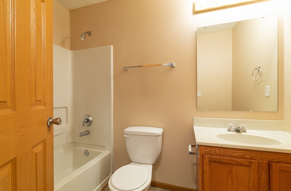 Patriot Pointe Townhomes Junction City, KS Bathroom II