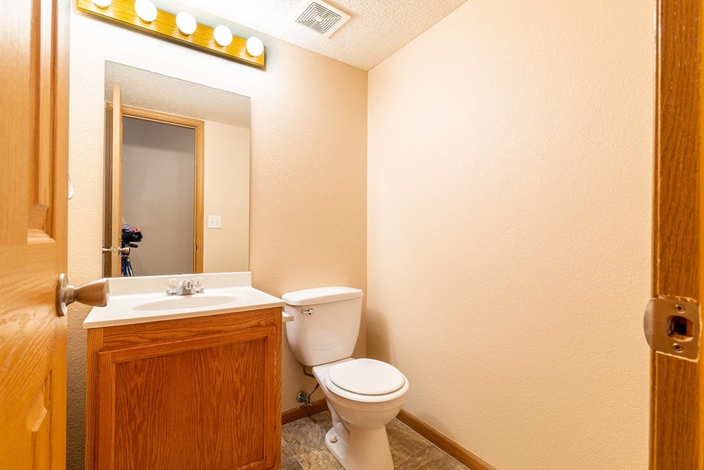 Patriot Pointe Townhomes Junction City, KS Bathroom I