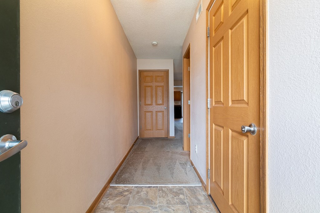 Patriot Pointe Townhomes Junction City, KS Entry Hall