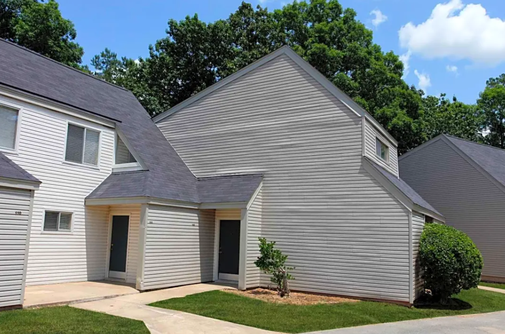 Sturbridge Townhouses Exterior III