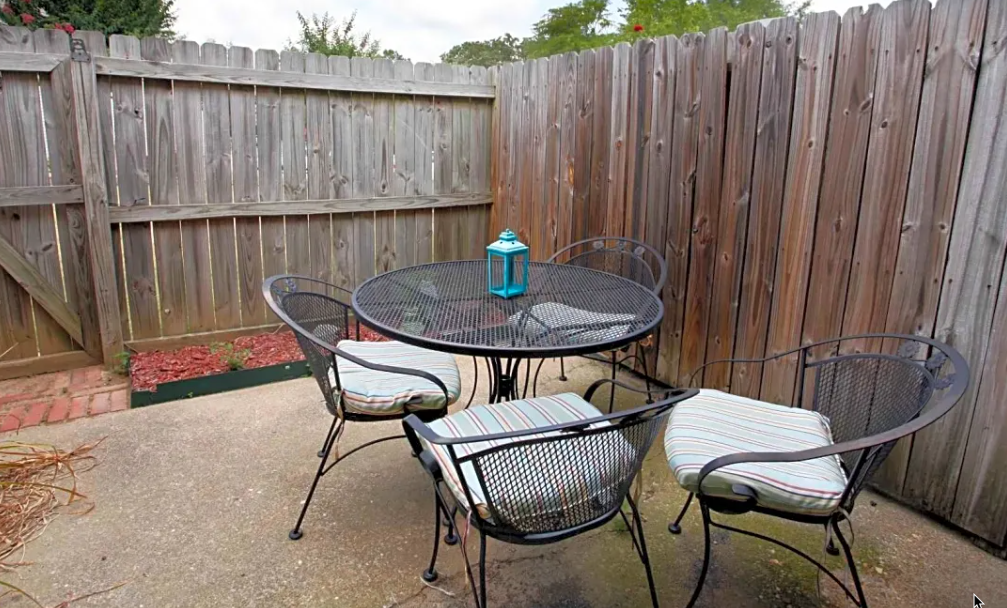 Sturbridge Townhouses Patio