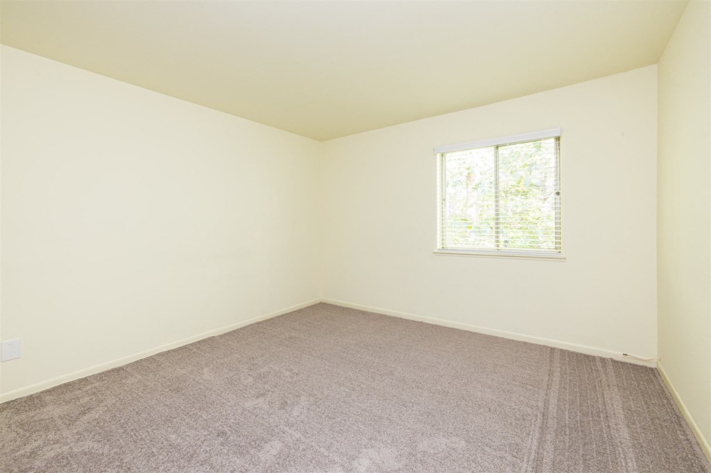 Woodscape Apartments Upgraded Bedroom IV