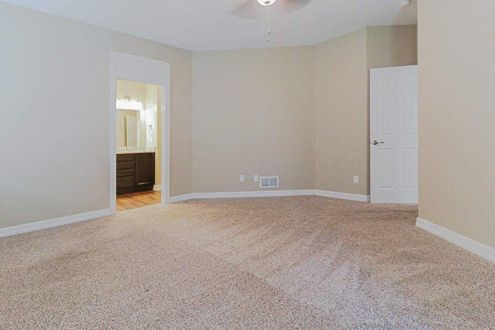 Walden Townhomes Charleseton Main Bedroom